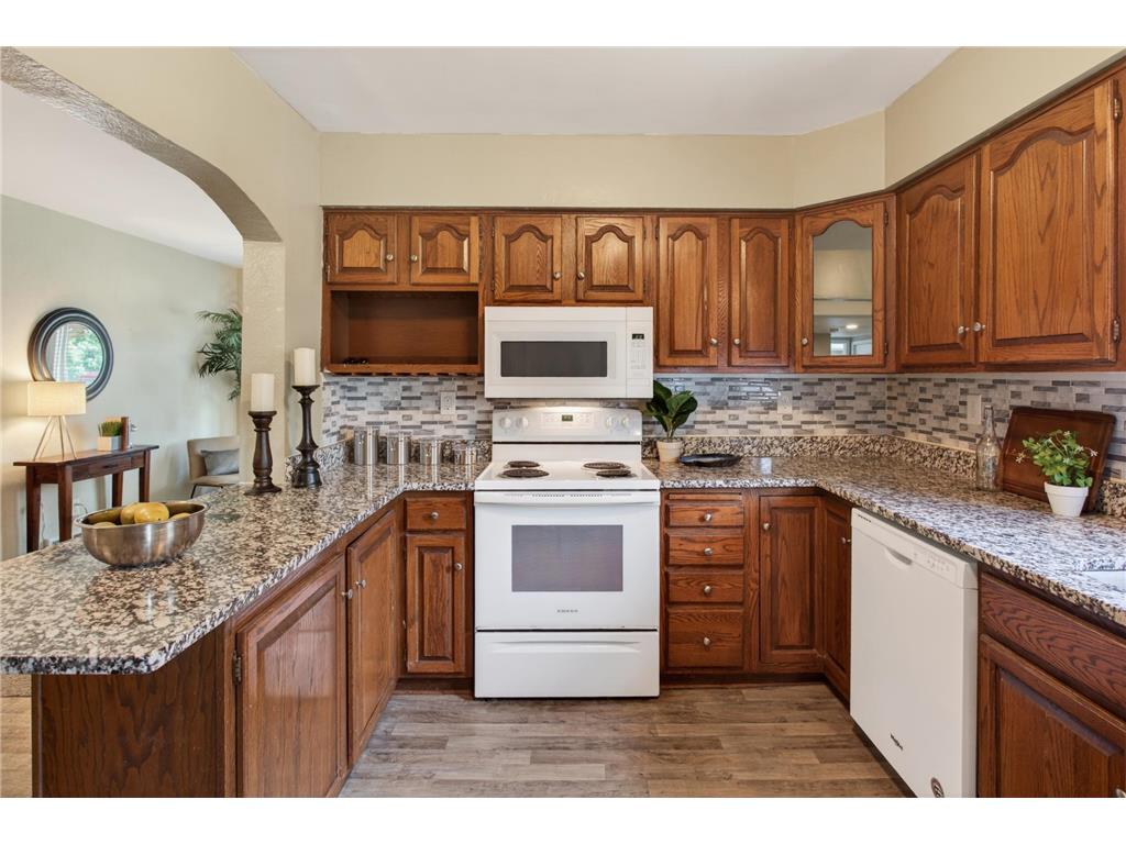 2401 14th Avenue E North Saint Paul MN 55109 7081554 image8