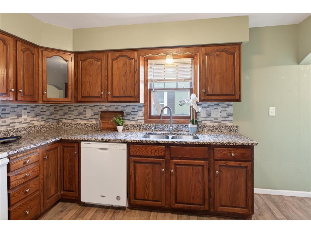 2401 14th Avenue E North Saint Paul MN 55109 7081554 image9
