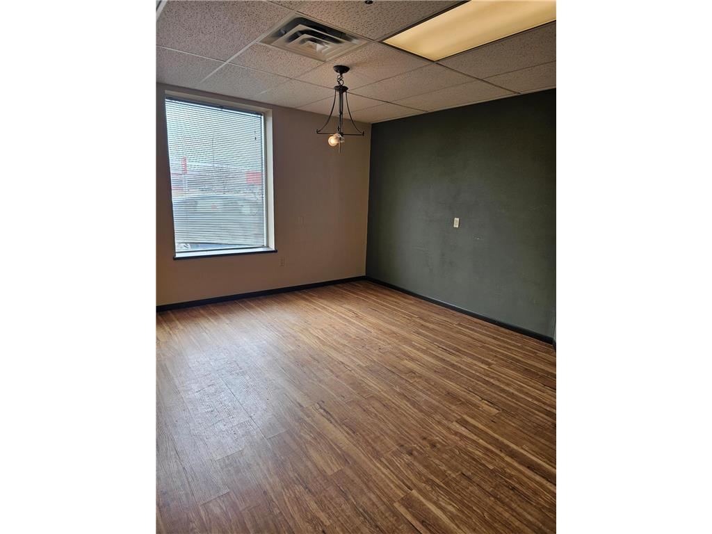 2401 & 2424 1st Street S Willmar MN 56201 7063785 image12