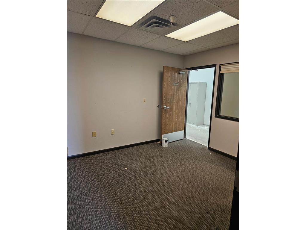 2401 & 2424 1st Street S Willmar MN 56201 7063785 image23