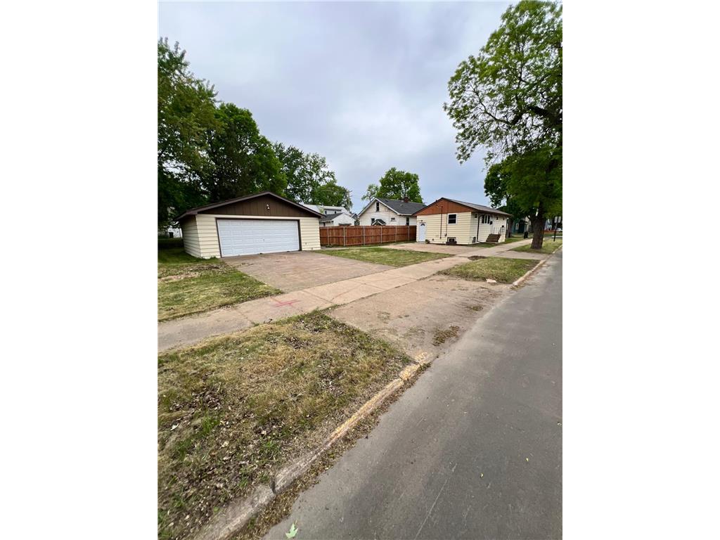 2401 7th Avenue E Hibbing MN 55746 7085794 image11