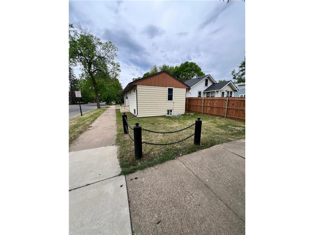 2401 7th Avenue E Hibbing MN 55746 7085794 image13