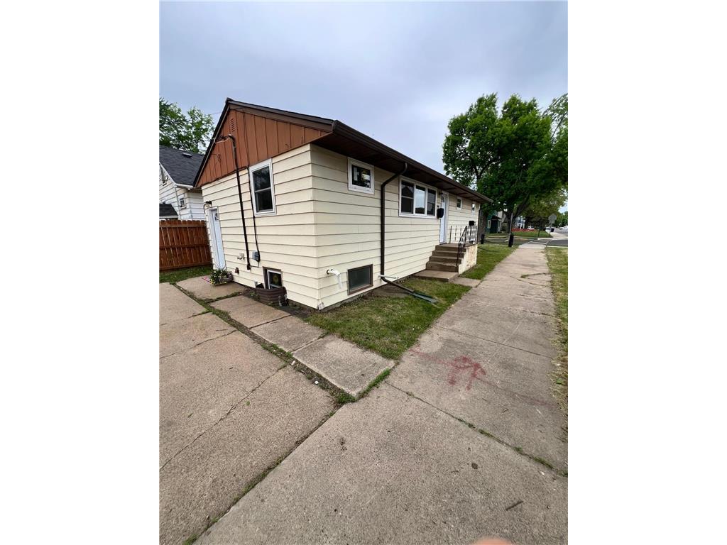 2401 7th Avenue E Hibbing MN 55746 7085794 image3