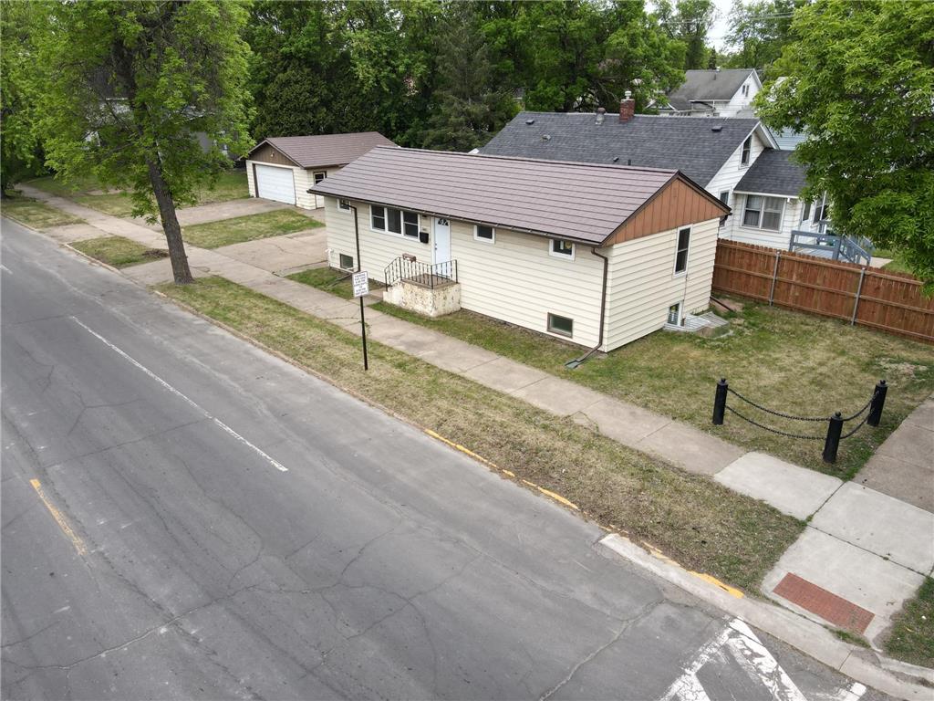 2401 7th Avenue E Hibbing MN 55746 7085794 image8