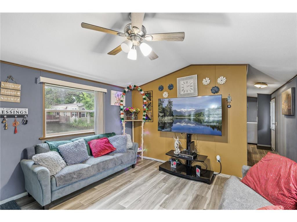 2401 Bison Dr Maplewood MN 55119 6761790 image7