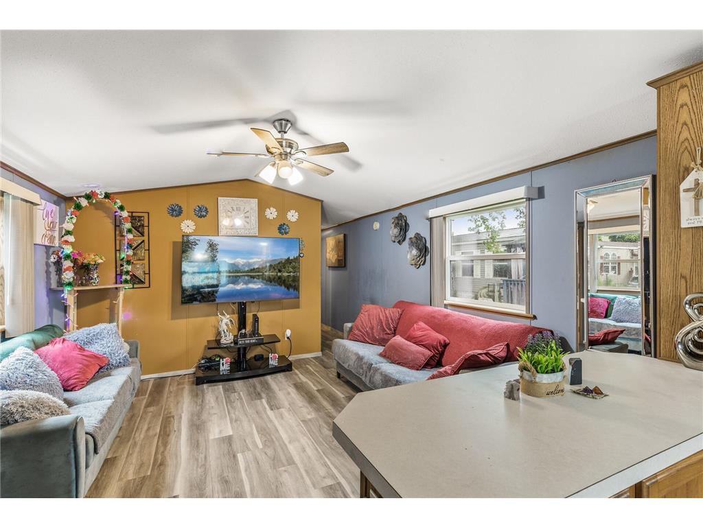 2401 Bison Dr Maplewood MN 55119 7013432 image13