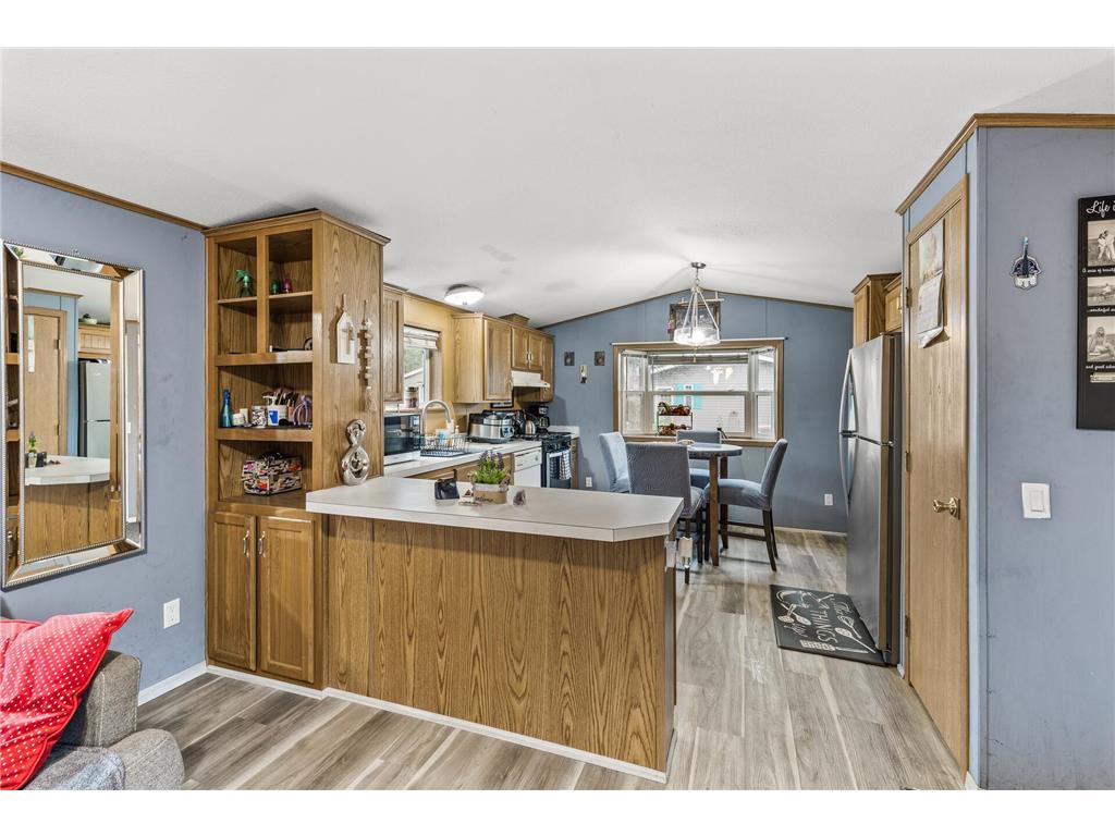 2401 Bison Dr Maplewood MN 55119 7013432 image14