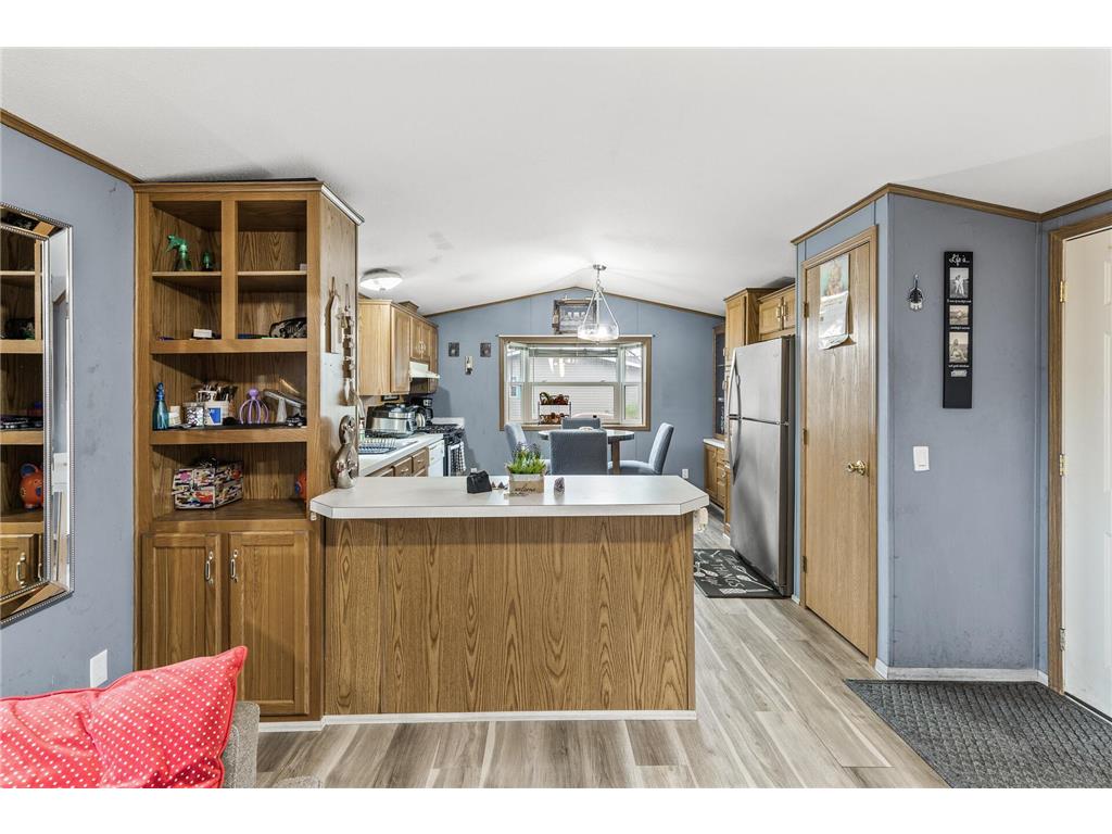 2401 Bison Dr Maplewood MN 55119 7013432 image15