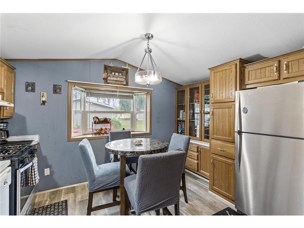 2401 Bison Dr Maplewood MN 55119 7013432 image17