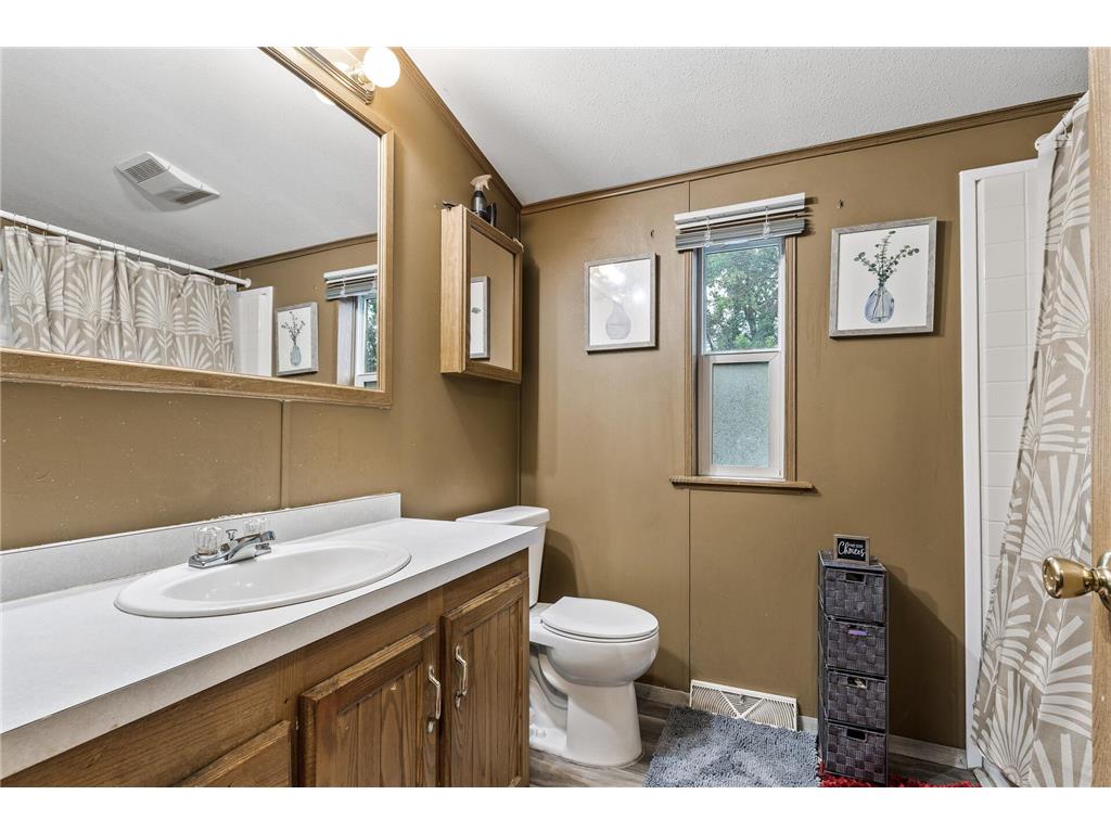 2401 Bison Dr Maplewood MN 55119 7013432 image23