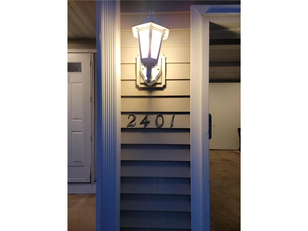 2401 Brenner Court Roseville MN 55113 7108835 image1
