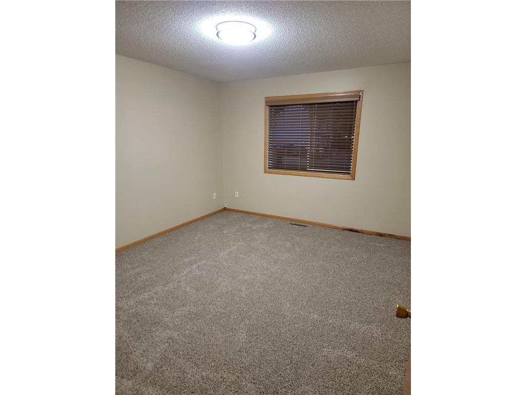 2401 Brenner Court Roseville MN 55113 7108835 image11
