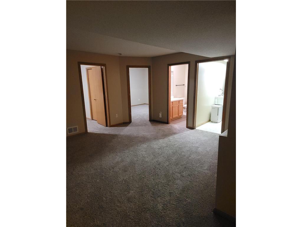 2401 Brenner Court Roseville MN 55113 7108835 image14