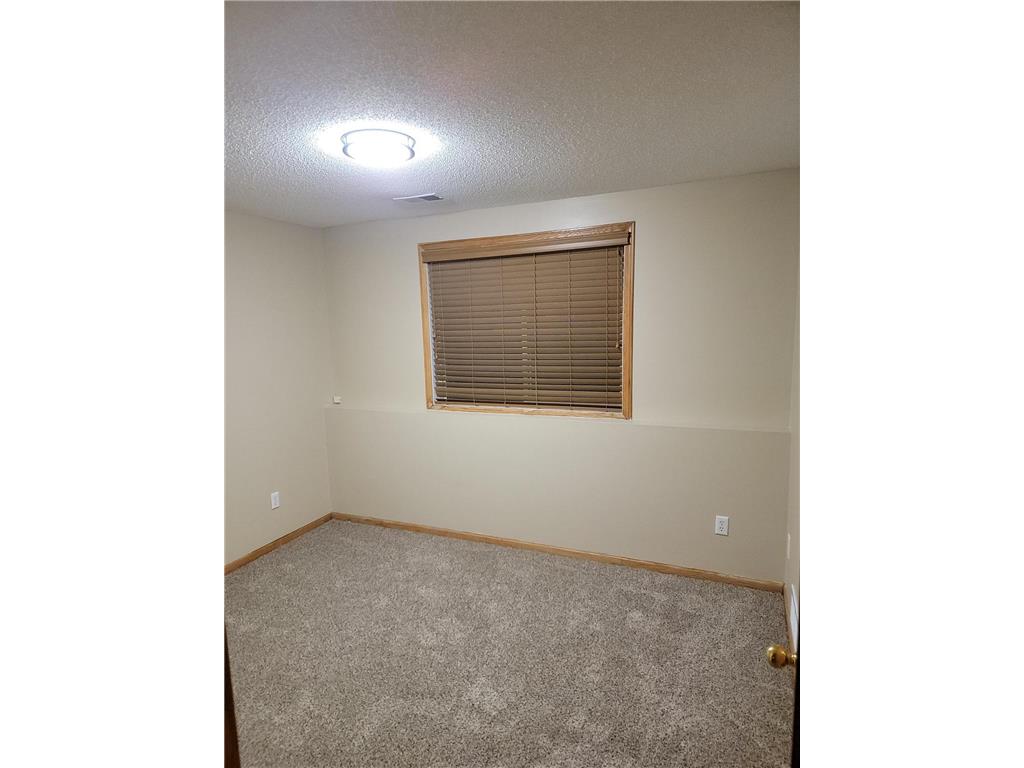 2401 Brenner Court Roseville MN 55113 7108835 image15