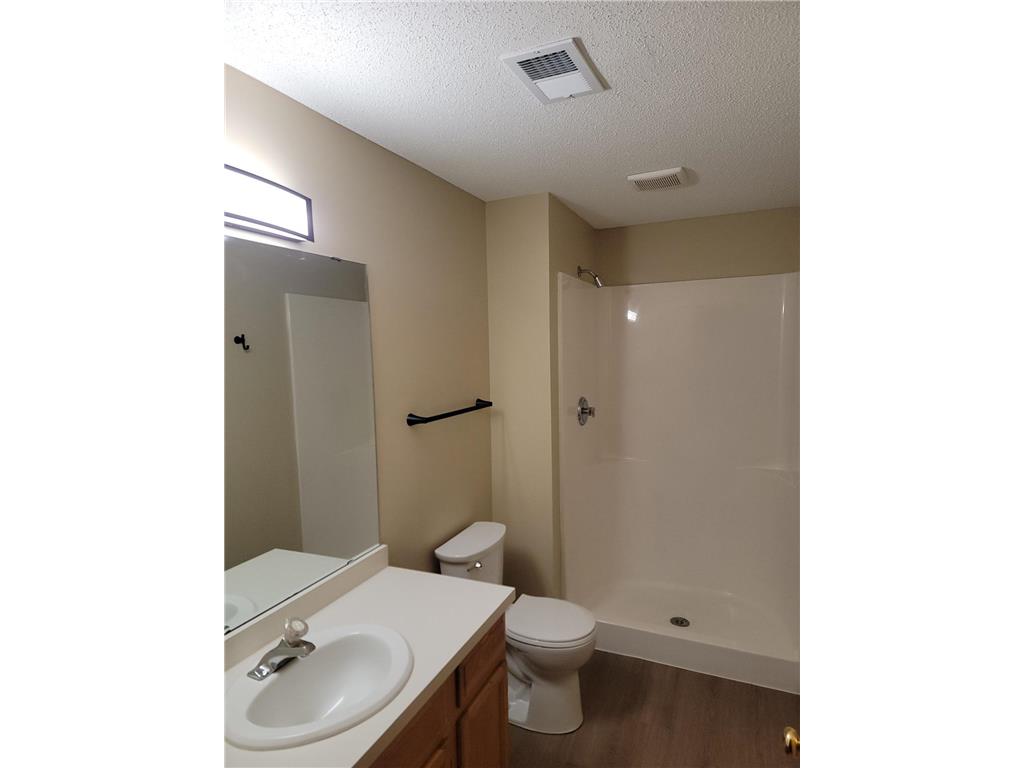 2401 Brenner Court Roseville MN 55113 7108835 image19