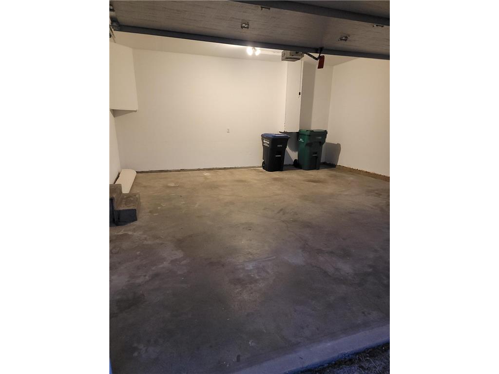 2401 Brenner Court Roseville MN 55113 7108835 image3