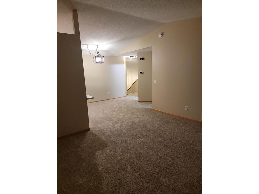 2401 Brenner Court Roseville MN 55113 7108835 image8