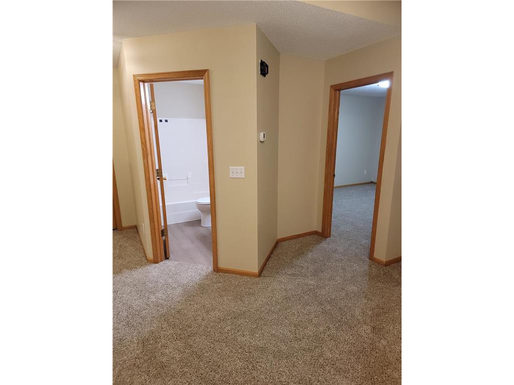 2401 Brenner Court Roseville MN 55113 7108835 image9