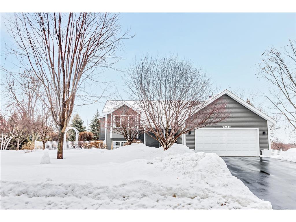 2401 Heath Avenue N Oakdale MN 55128 6338183 image1