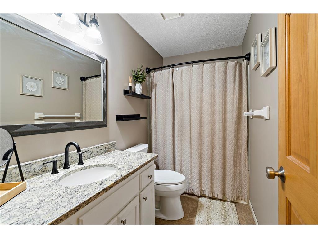 2401 Hydram Avenue N Oakdale MN 55128 7094208 image19