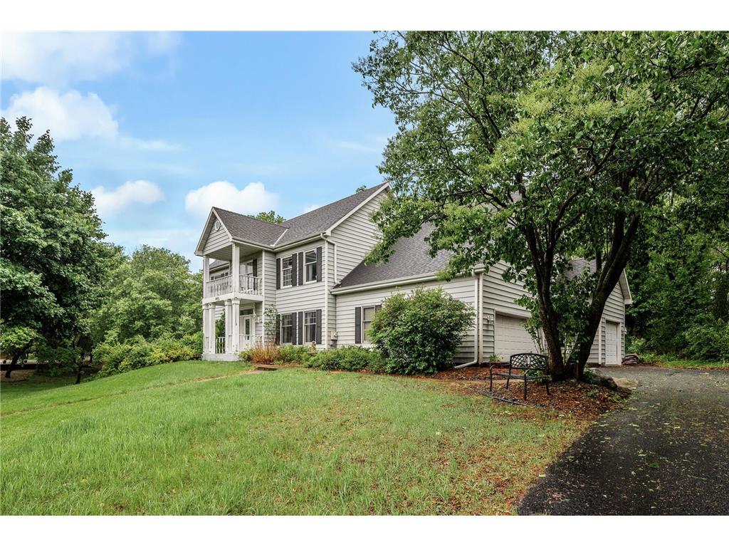 2401 Omeara Court Burnsville MN 55306 6719376 image1