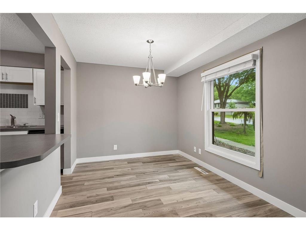 2401 Unity Avenue N Golden Valley MN 55422 7098638 image10