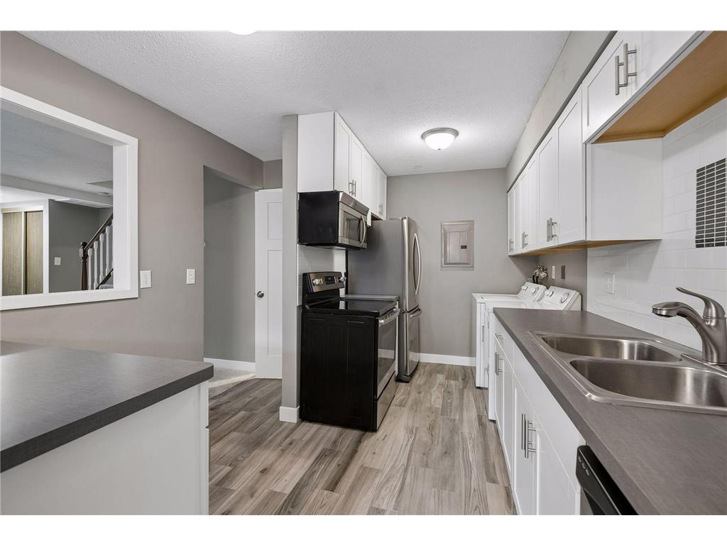 2401 Unity Avenue N Golden Valley MN 55422 7098638 image13