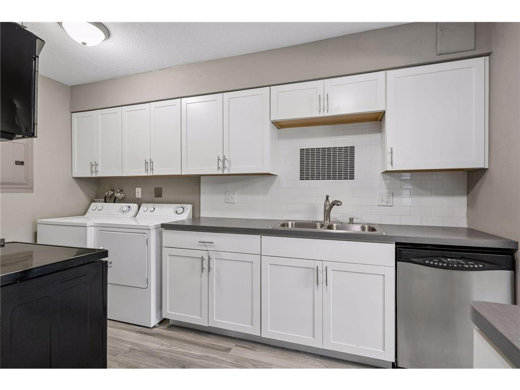 2401 Unity Avenue N Golden Valley MN 55422 7098638 image15