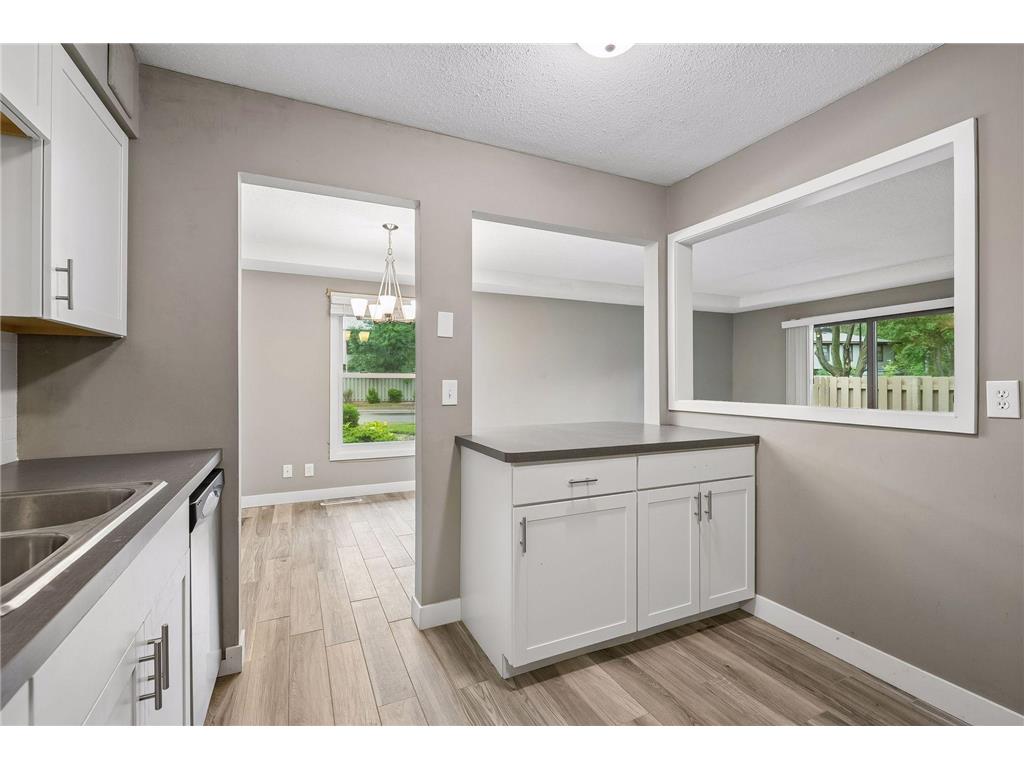 2401 Unity Avenue N Golden Valley MN 55422 7098638 image16