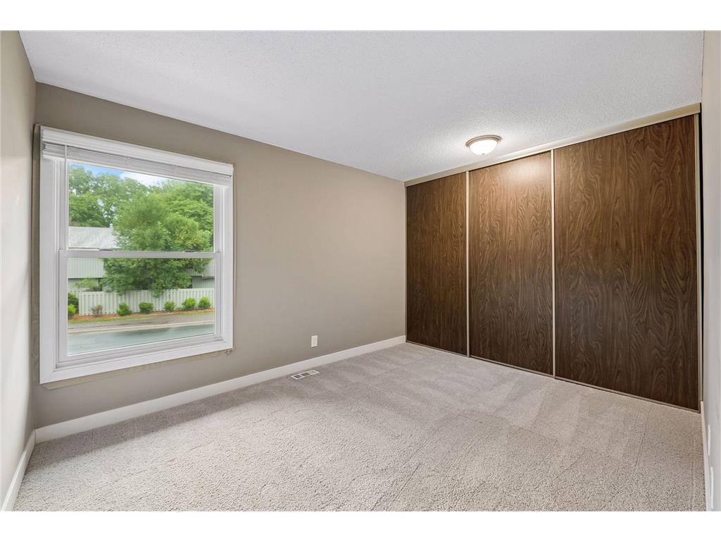 2401 Unity Avenue N Golden Valley MN 55422 7098638 image22