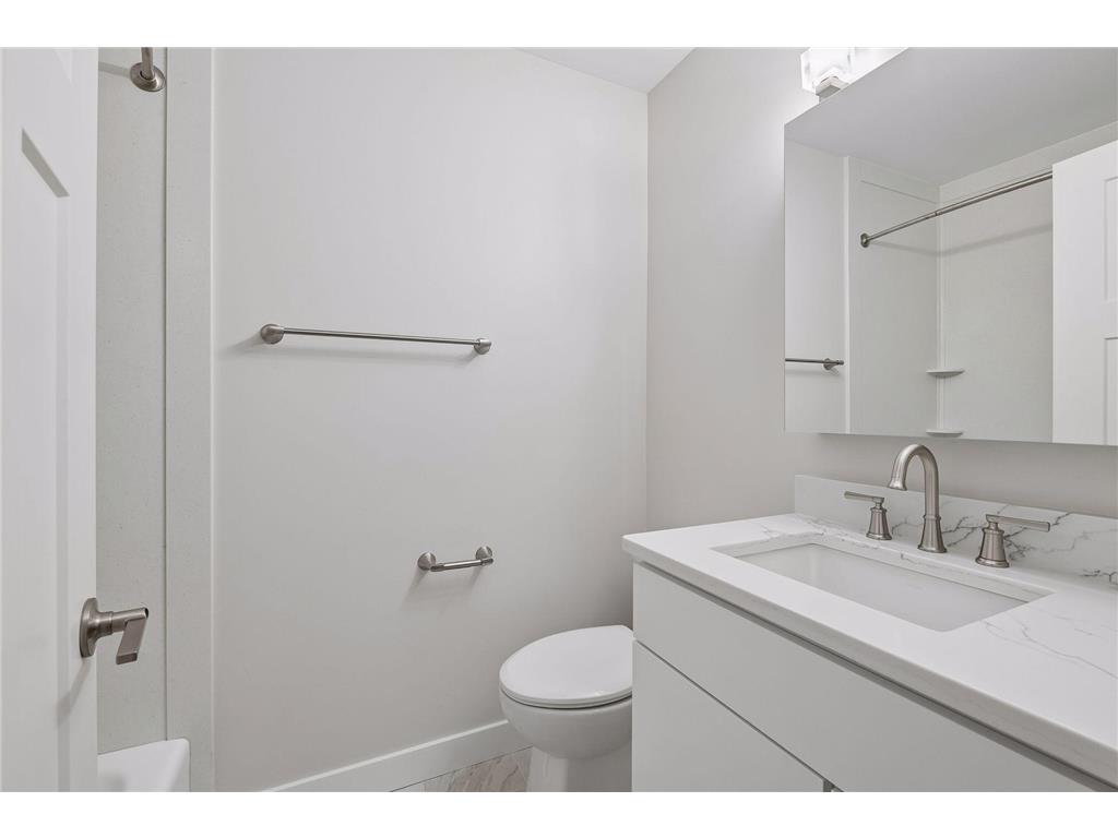 2401 Unity Avenue N Golden Valley MN 55422 7098638 image27