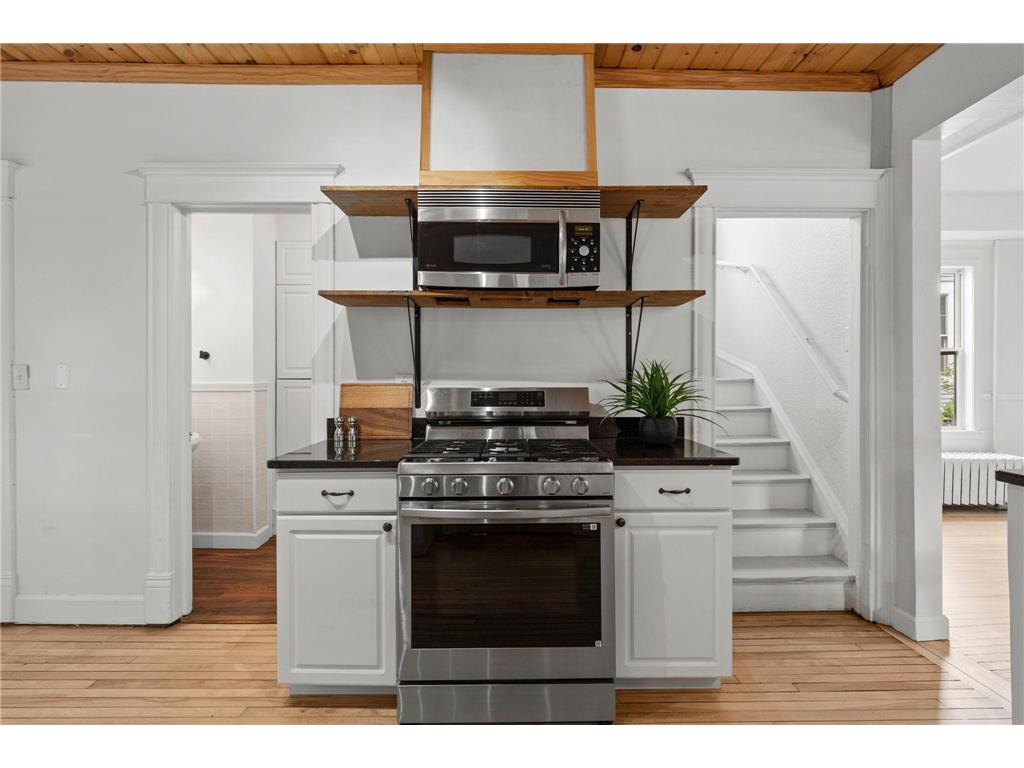 2401 Upton Avenue N Minneapolis MN 55411 7084128 image26