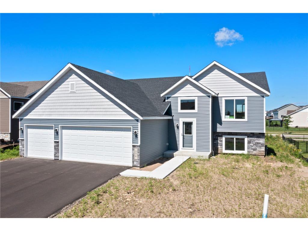 2402 14th Street NE Faribault MN 55021 6603118 image1