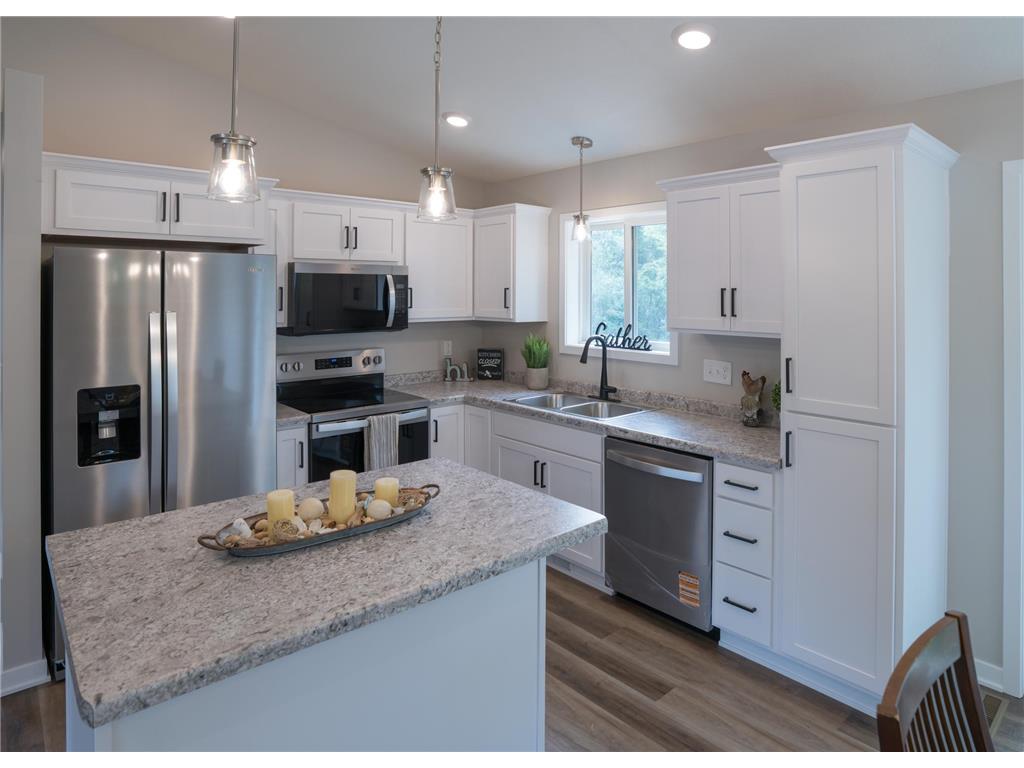 2402 15 Street SE Rochester MN 55904 6725376 image4