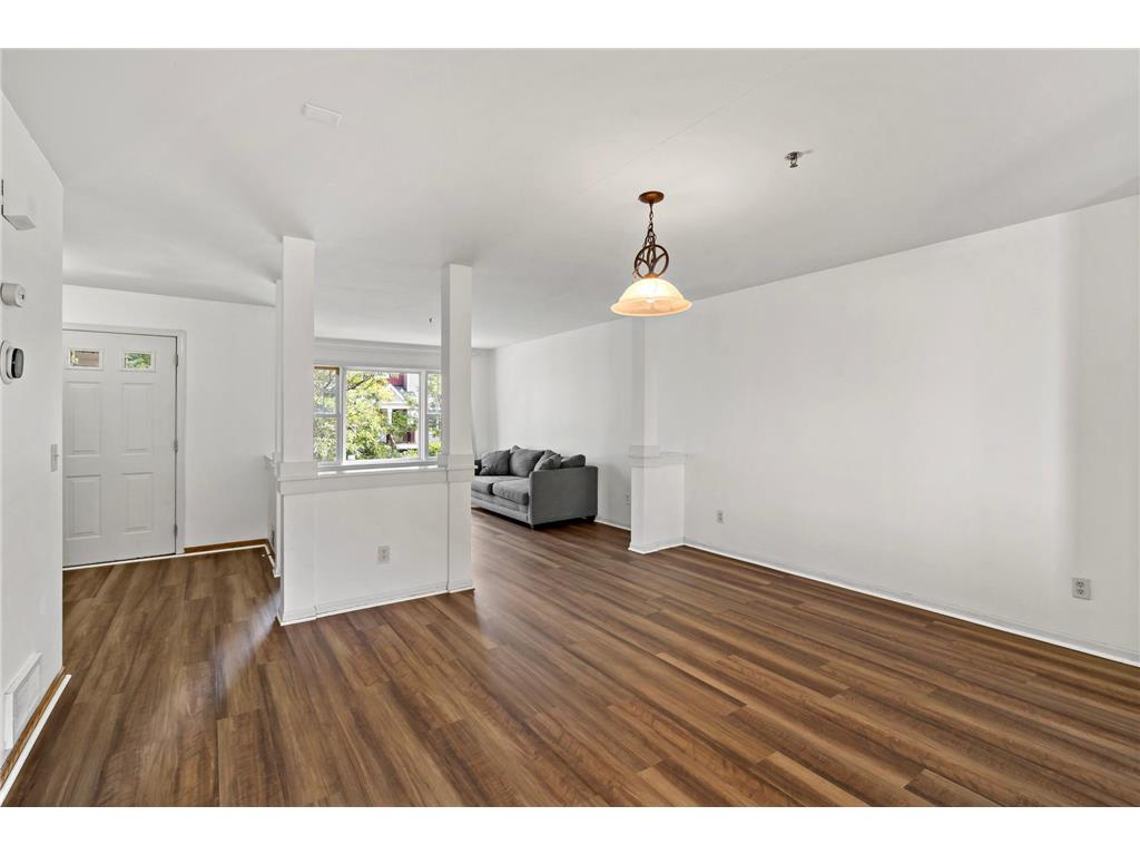 2402 16th Avenue S Minneapolis MN 55404 6751404 image16