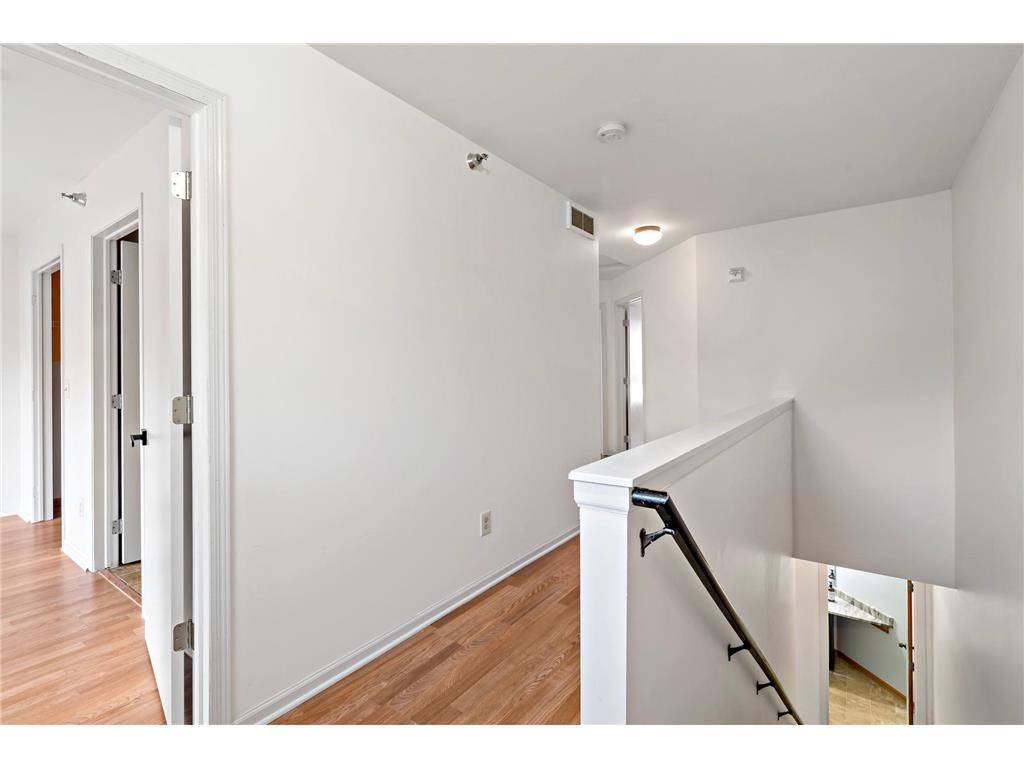 2402 16th Avenue S Minneapolis MN 55404 6751404 image22