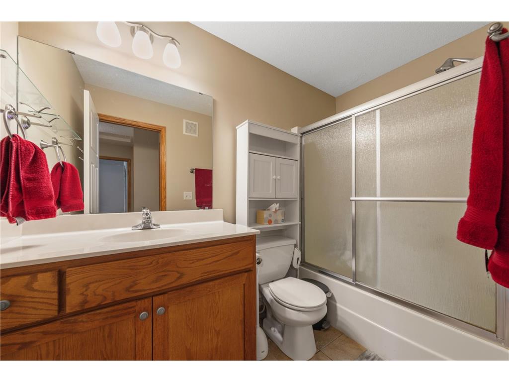 2402 Elianna Drive Northfield MN 55057 7109186 image24