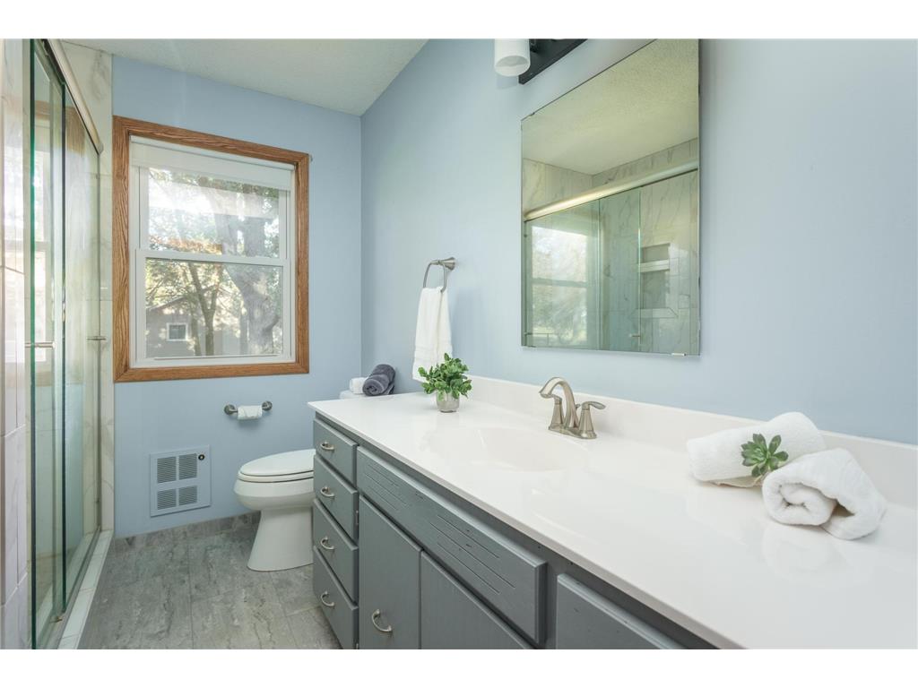 2402 Reeds Villa Road SW Alexandria MN 56308 6792035 image11