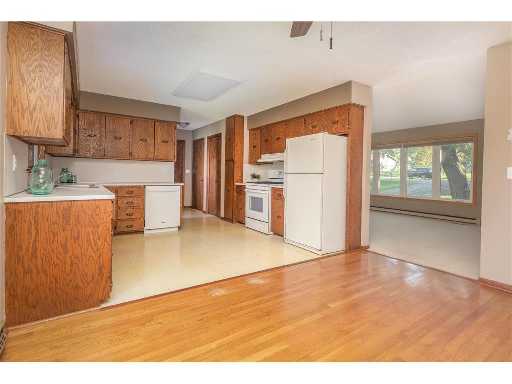 2402 Reeds Villa Road SW Alexandria MN 56308 6792035 image6