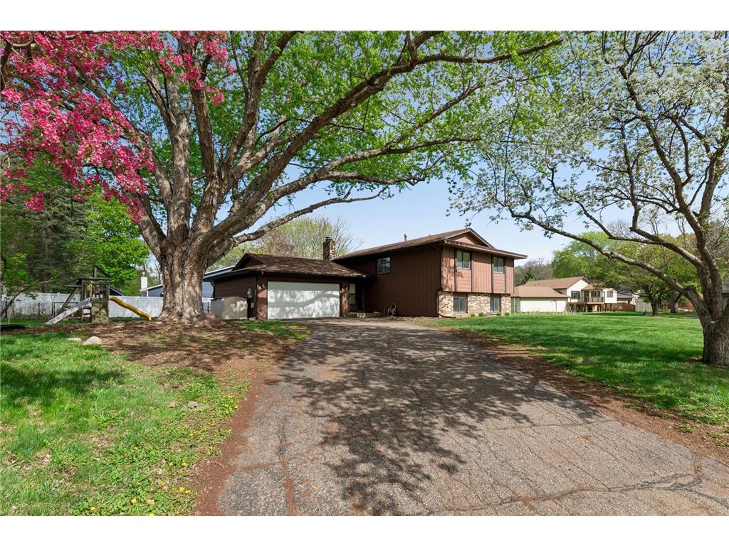 2402 Terrace Drive Burnsville MN 55337 6812087 image3