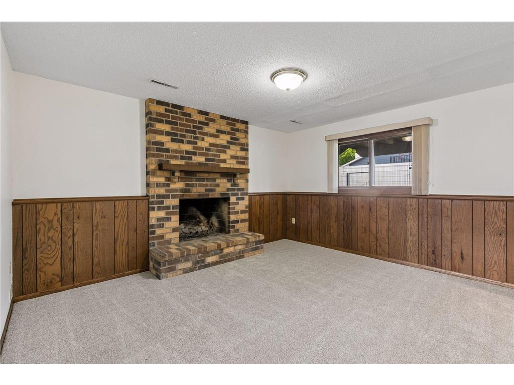 2402 Terrace Drive Burnsville MN 55337 6812087 image40