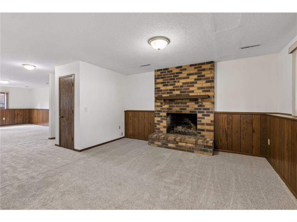 2402 Terrace Drive Burnsville MN 55337 6812087 image46