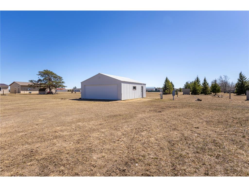 2402 Tracy Court NW Bemidji MN 56601 7060306 image1