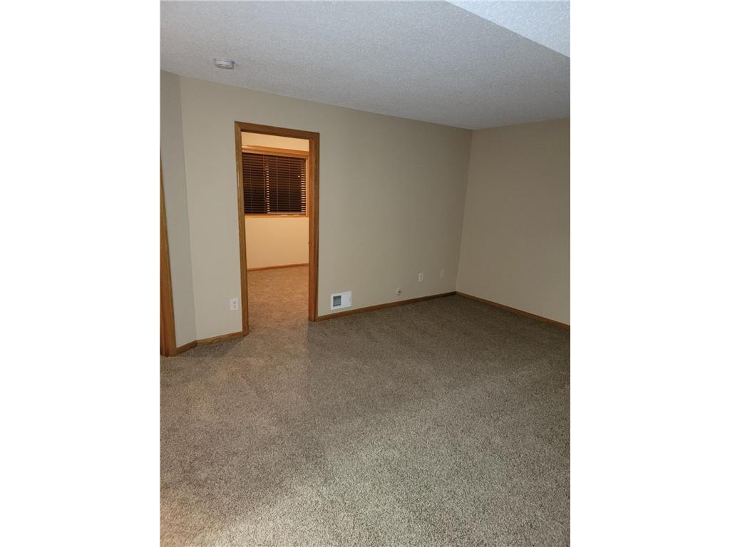 2403 Brenner Court Roseville MN 55113 7108183 image17