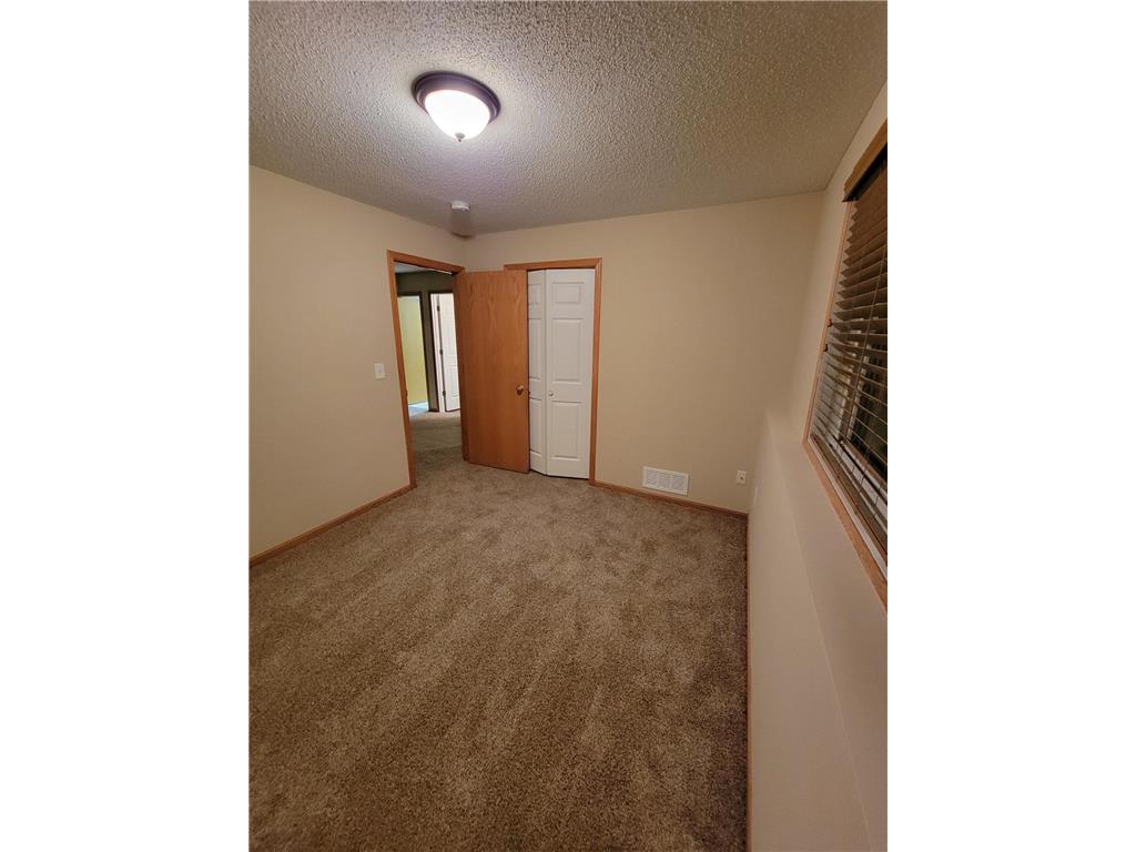 2403 Brenner Court Roseville MN 55113 7108183 image19