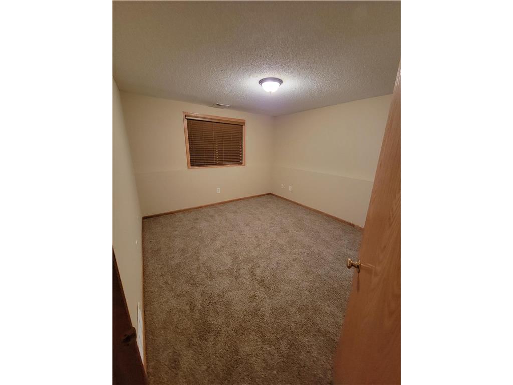 2403 Brenner Court Roseville MN 55113 7108183 image21