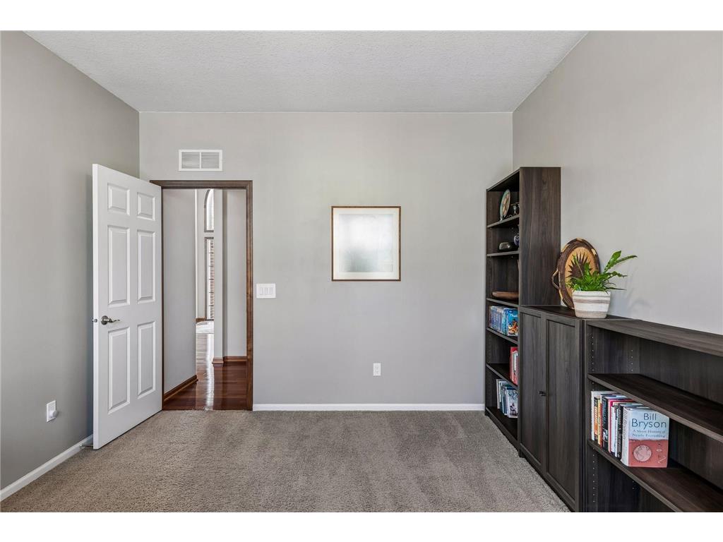 2403 Grey Eagle Bay Woodbury MN 55129 7044071 image30
