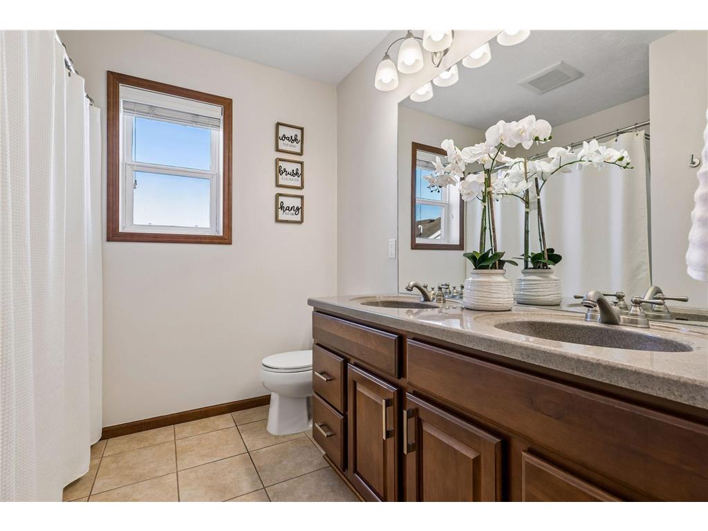 2403 Grey Eagle Bay Woodbury MN 55129 7044071 image35