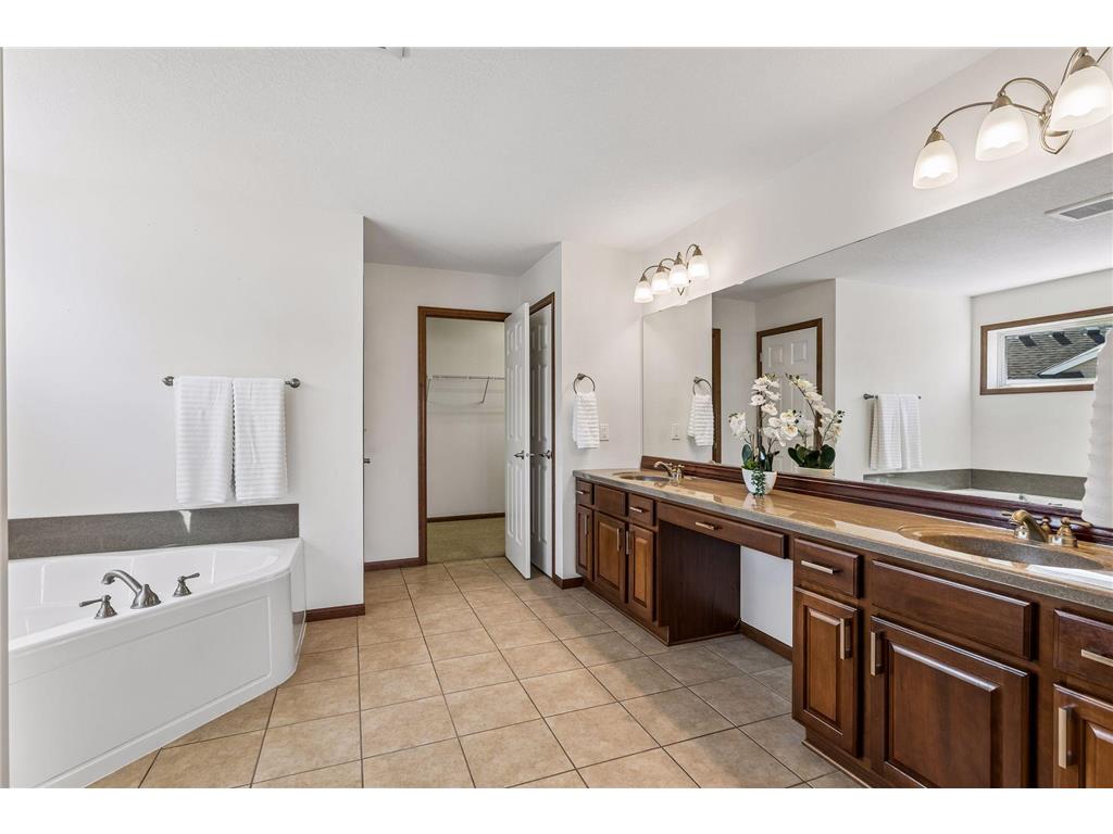 2403 Grey Eagle Bay Woodbury MN 55129 7044071 image43