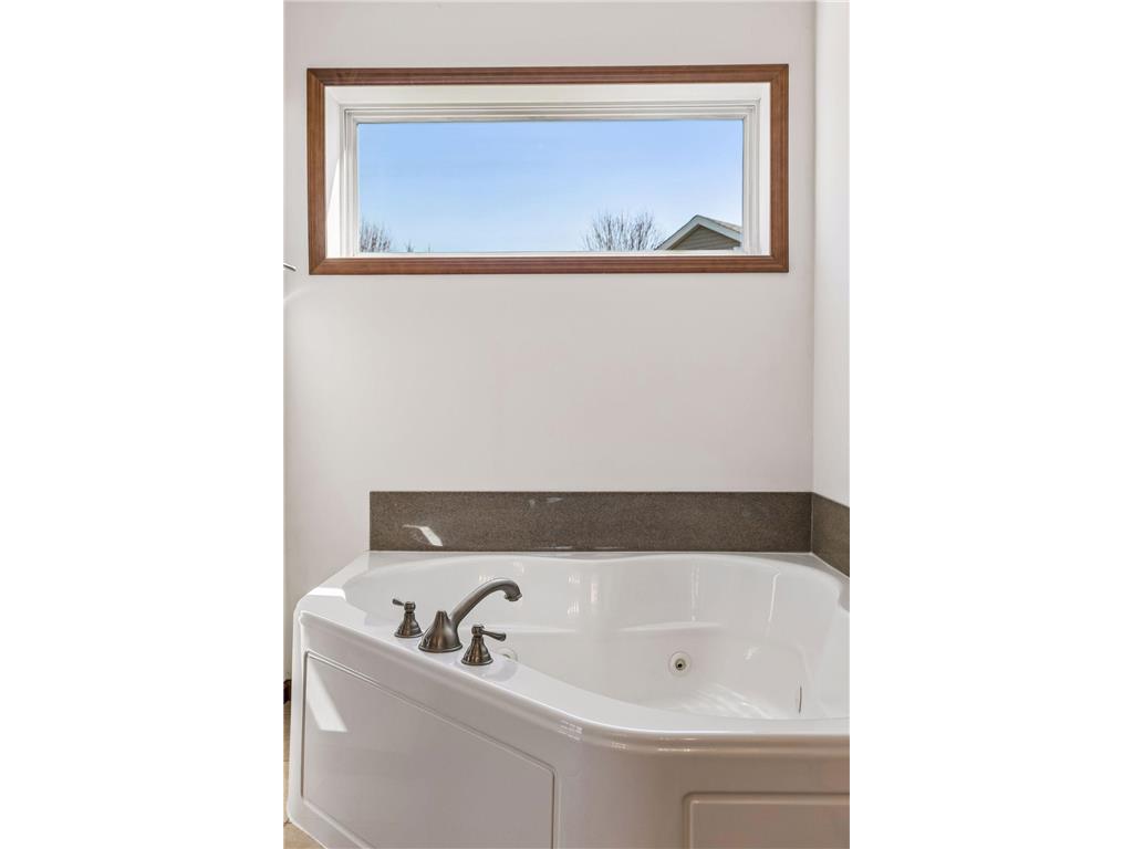 2403 Grey Eagle Bay Woodbury MN 55129 7044071 image46